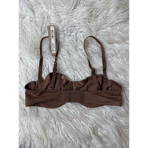 Skims Smoothing Intimates Strapless Bra Jasper Size 34A - Picture 5 of 8